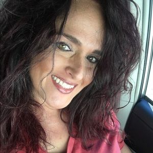 Meet your Posher, Rebecca